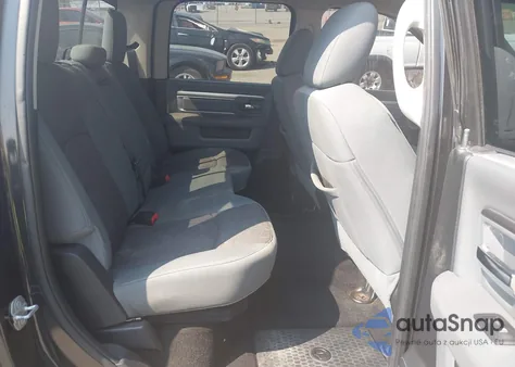 2015 Ram 1500 Big Horn z USA, uszkodzony, nr VIN 1C6RR7LT7FS710576